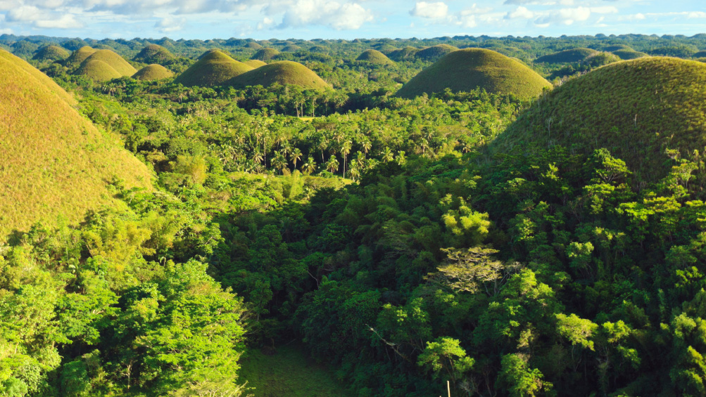 chocolate hills philippines