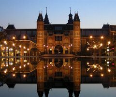 Amsterdam: La ville construite par l’homme.