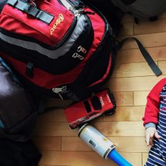 Quels sont les indispensables de bébé pour faire un premier voyage?